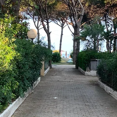 Dyrrahu Villa Golem (Tirana)