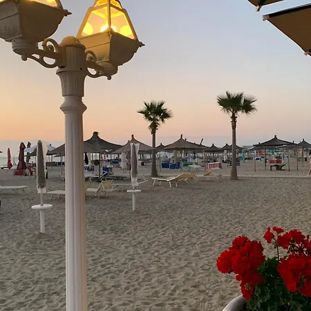Dyrrahu With Pool & Sea Access Golem (Tirana)