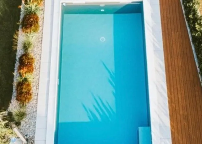 Dyrrahu Willa Golem (Tirana)