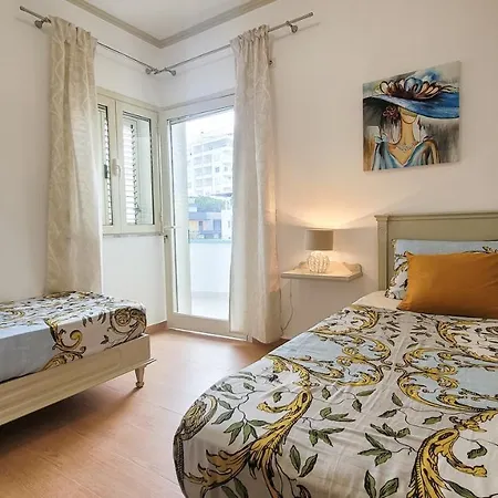 Dyrrahu With Pool & Sea Access Villa *