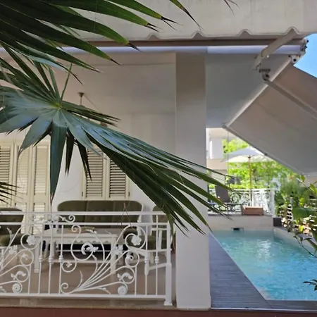 Dyrrahu With Pool & Sea Access 别墅