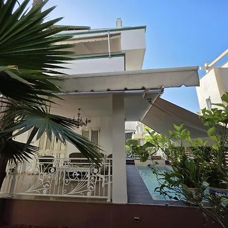 别墅 Dyrrahu With Pool & Sea Access *